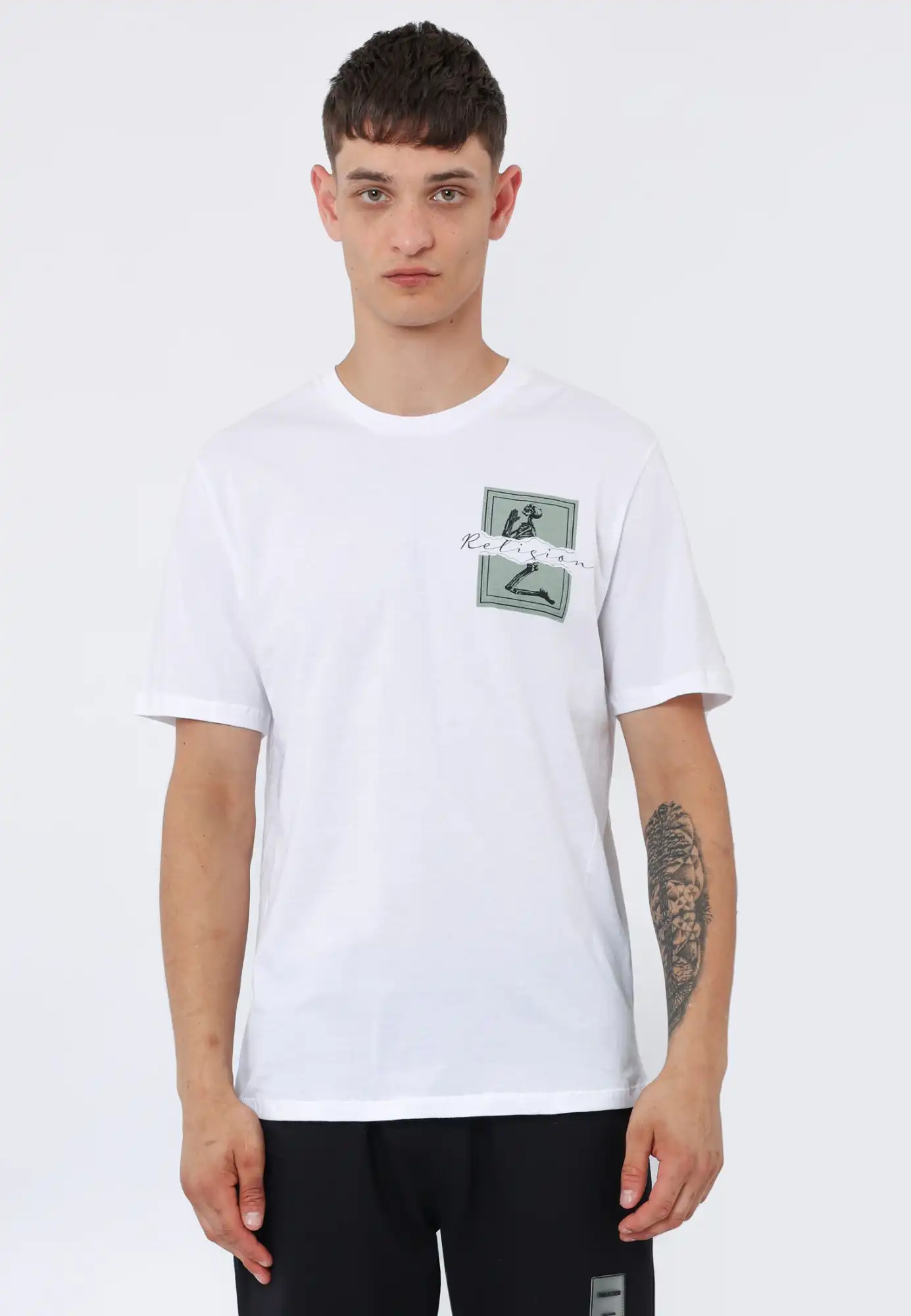 13BTRN03_WHITE4.jpg