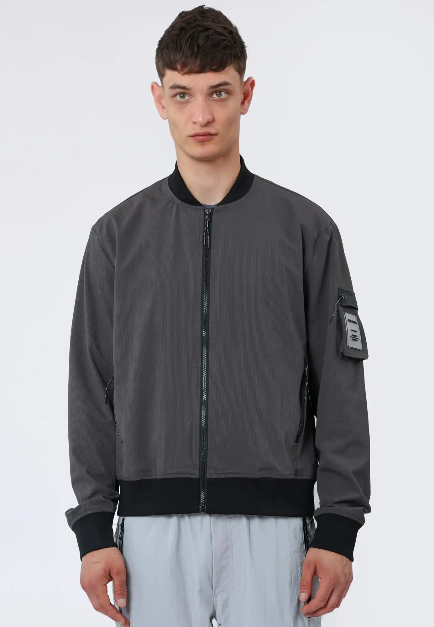13HSMJ56_BLACK_OYSTER_1.jpg