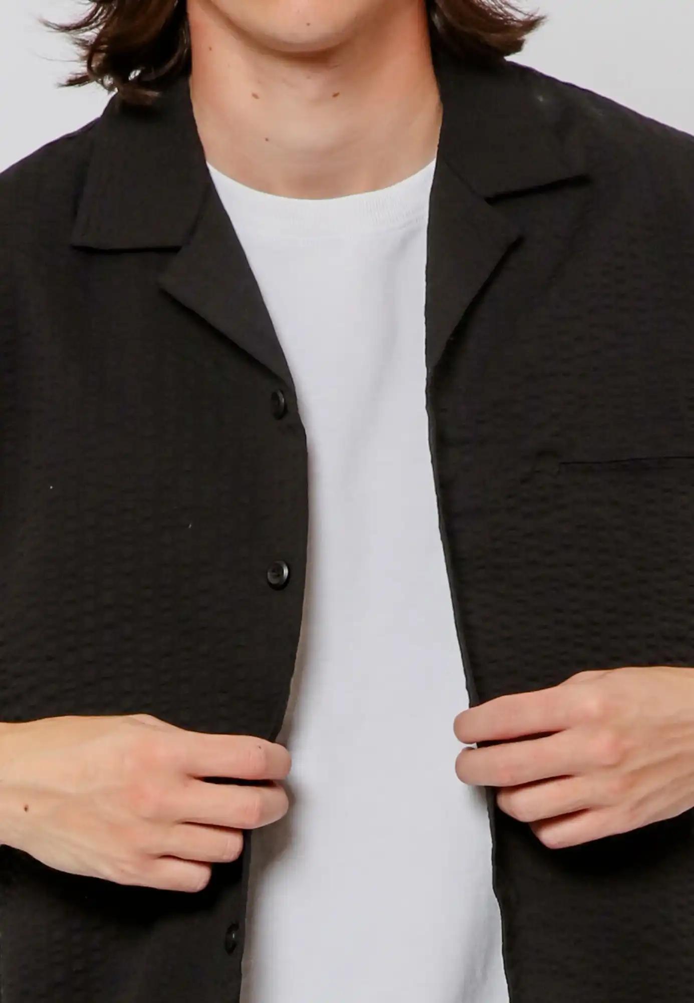 14HTGH92_TRIOLGY_SHIRT_BLACK_12.jpg