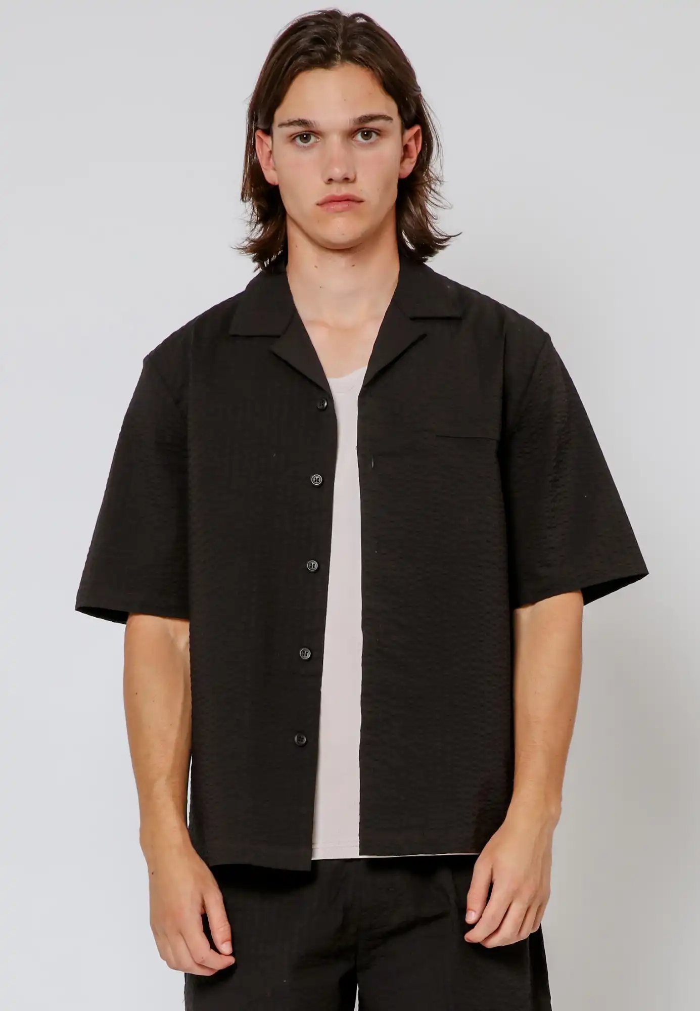 14HTGH92_TRIOLGY_SHIRT_BLACK_21.jpg