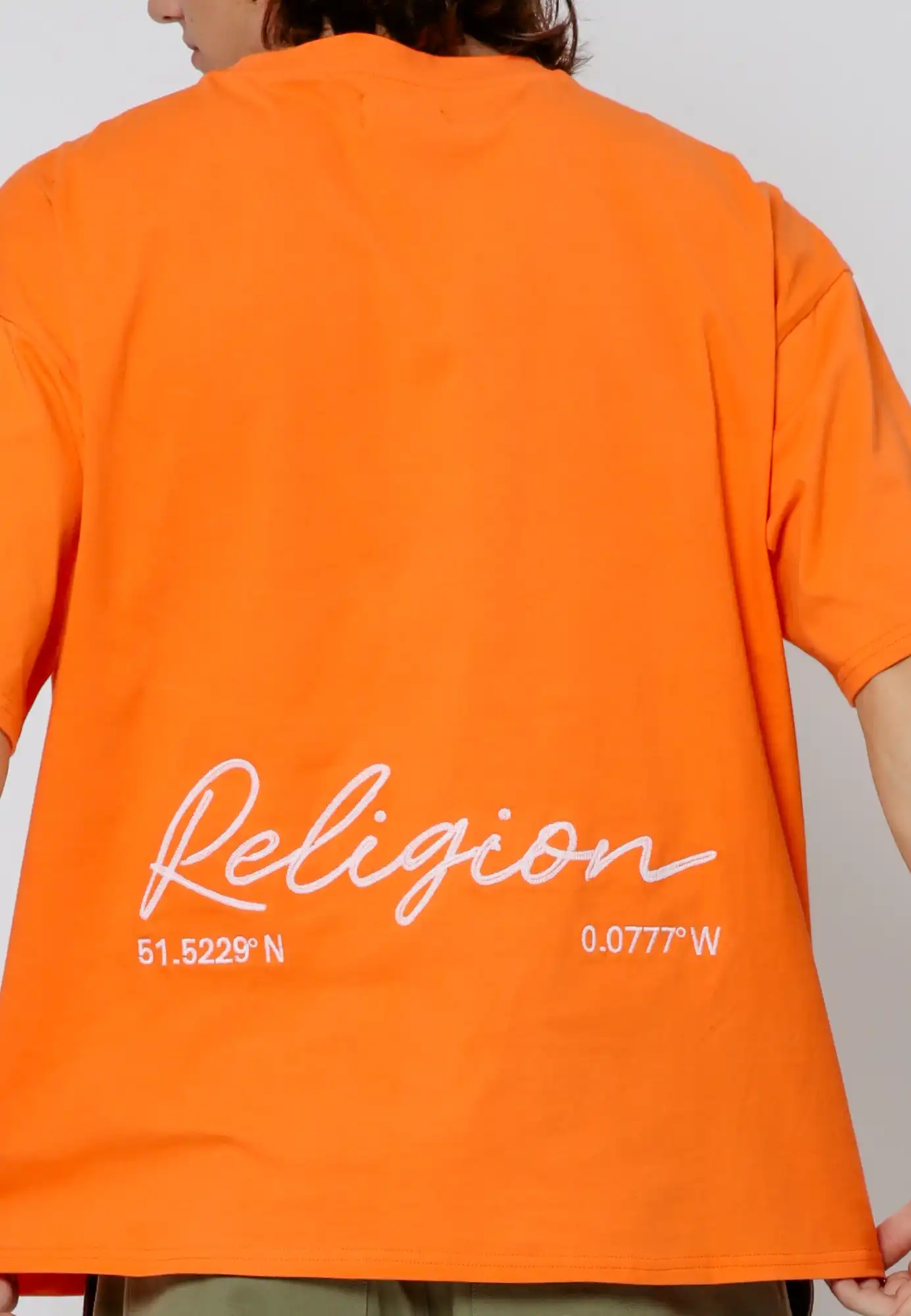 14TEBN35_EMBROIDERED_RELAXED_TEE_MANDARINE_10.jpg