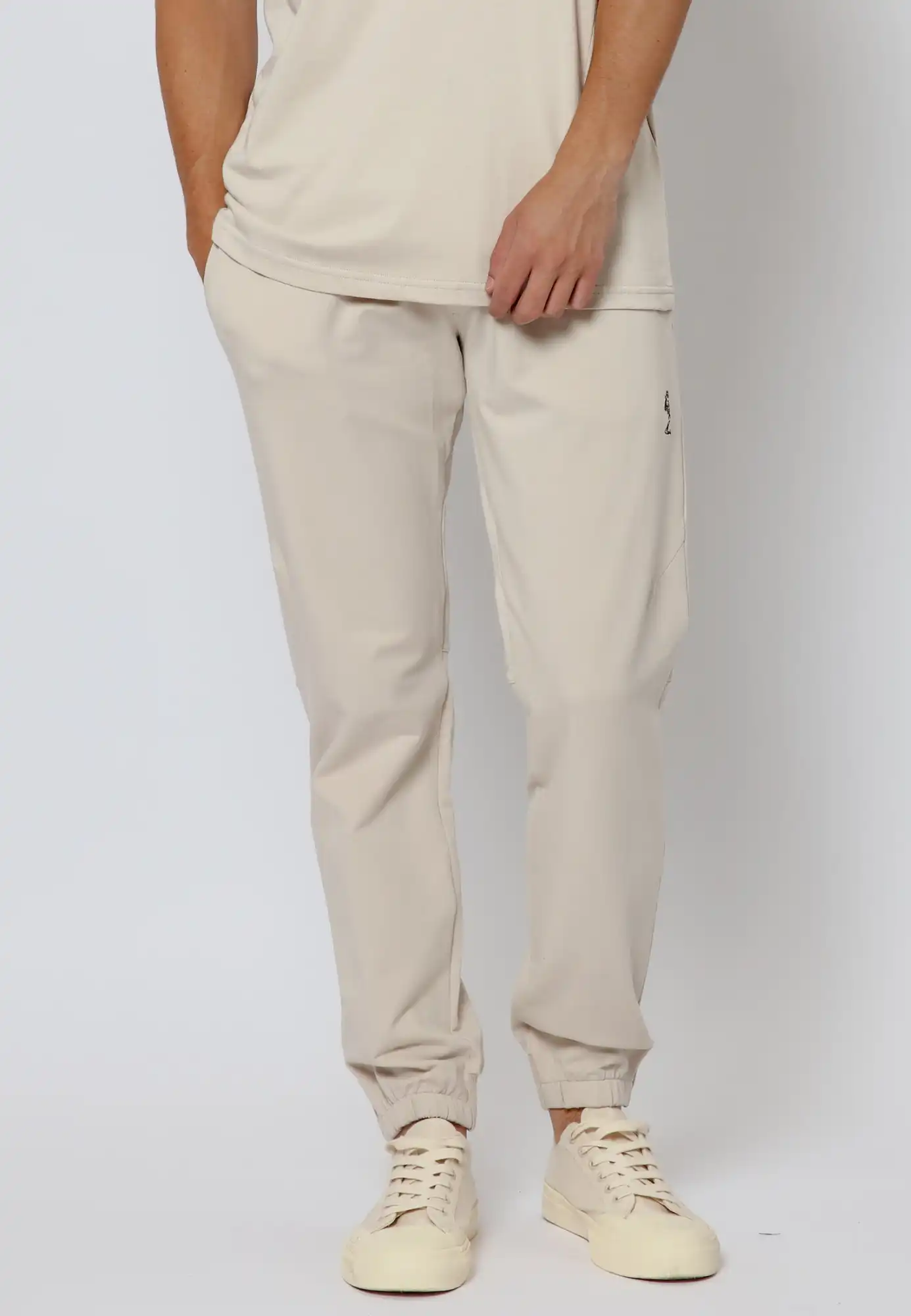 14TPNP63_PERFORMANCE_PANT_STONE07.jpg