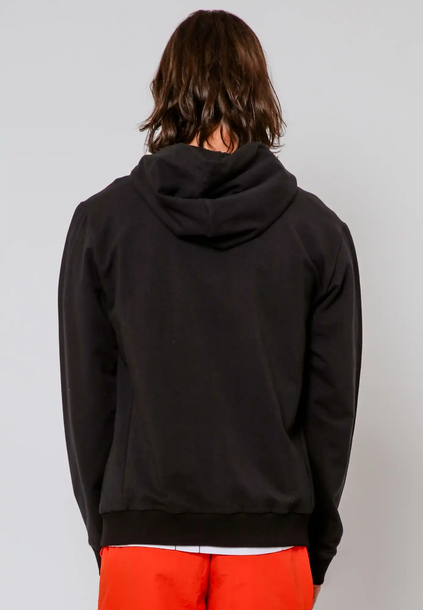 14TPNW55_PERFORMANCE_HOODY_BLACK04.jpg