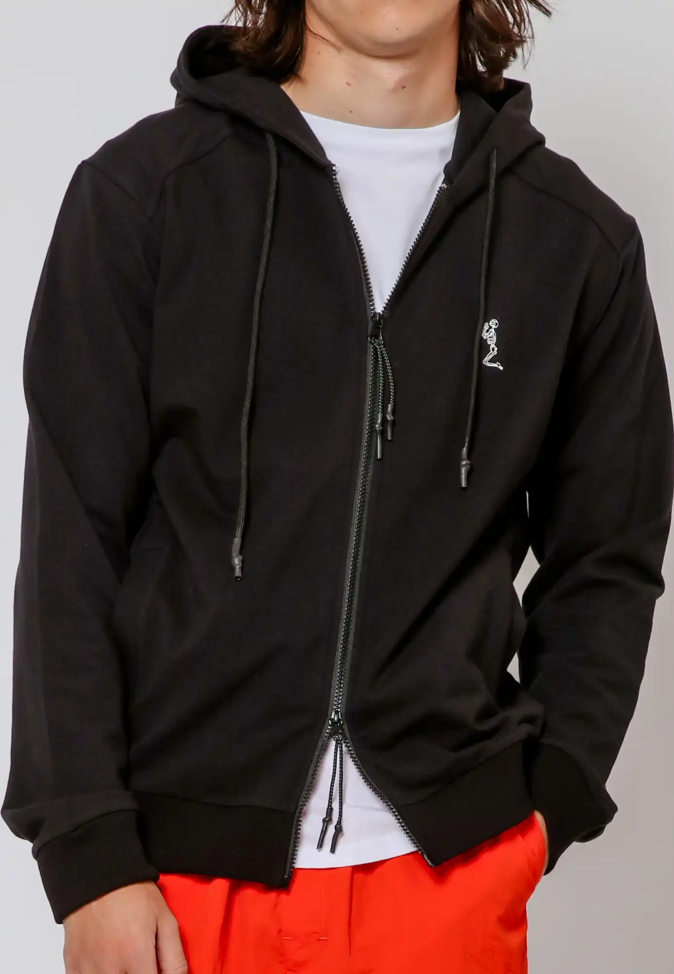 14TPNW55_PERFORMANCE_HOODY_BLACK13.jpg