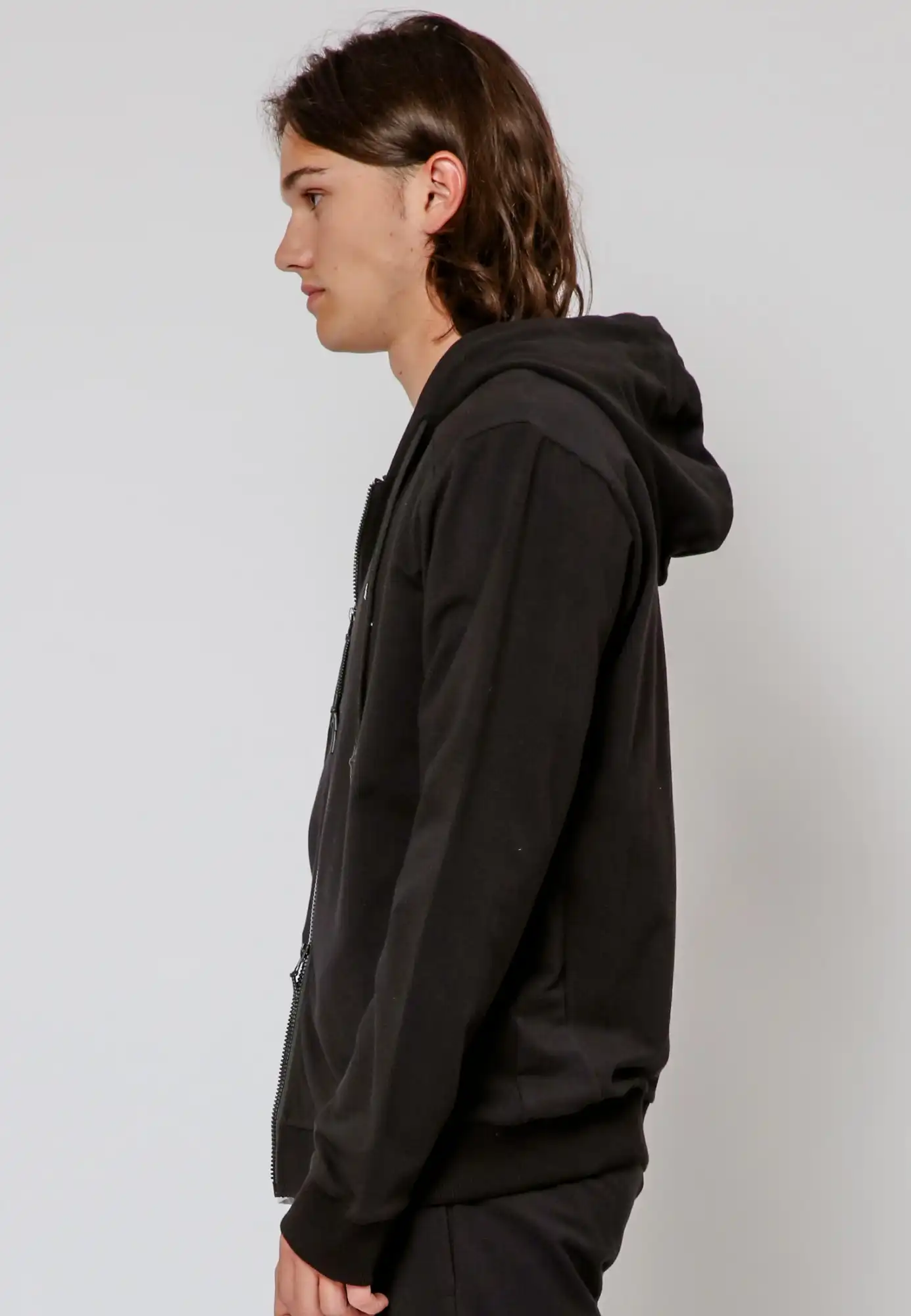 14TPNW55_PERFORMANCE_HOODY_BLACK18.jpg