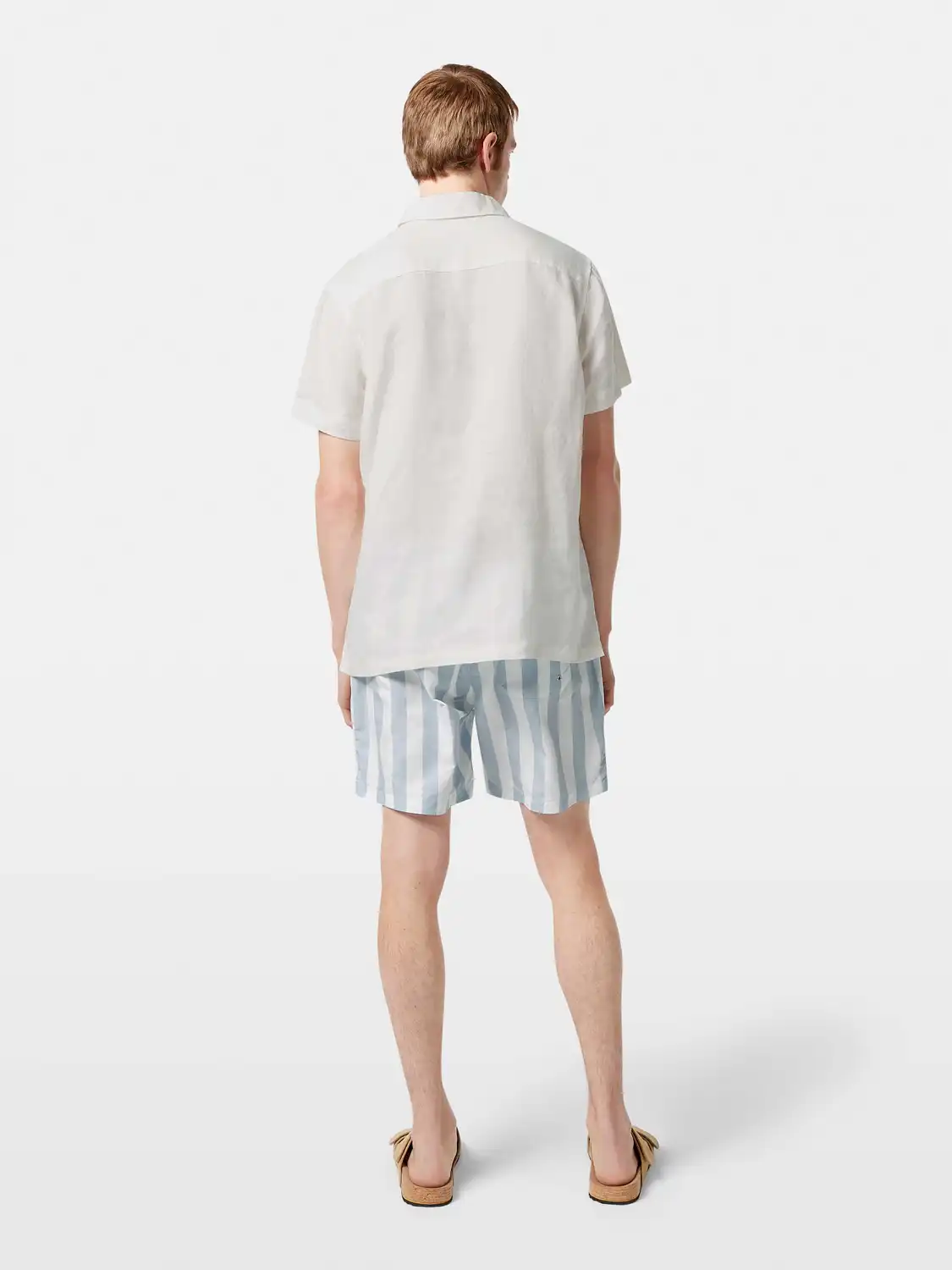 180572_101_MDL_BCK.png