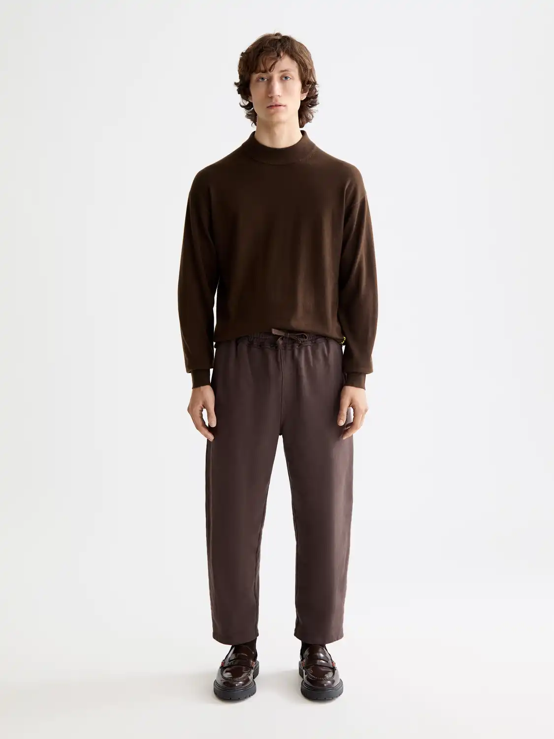 181218_201_R_10_FNT_1-1.png