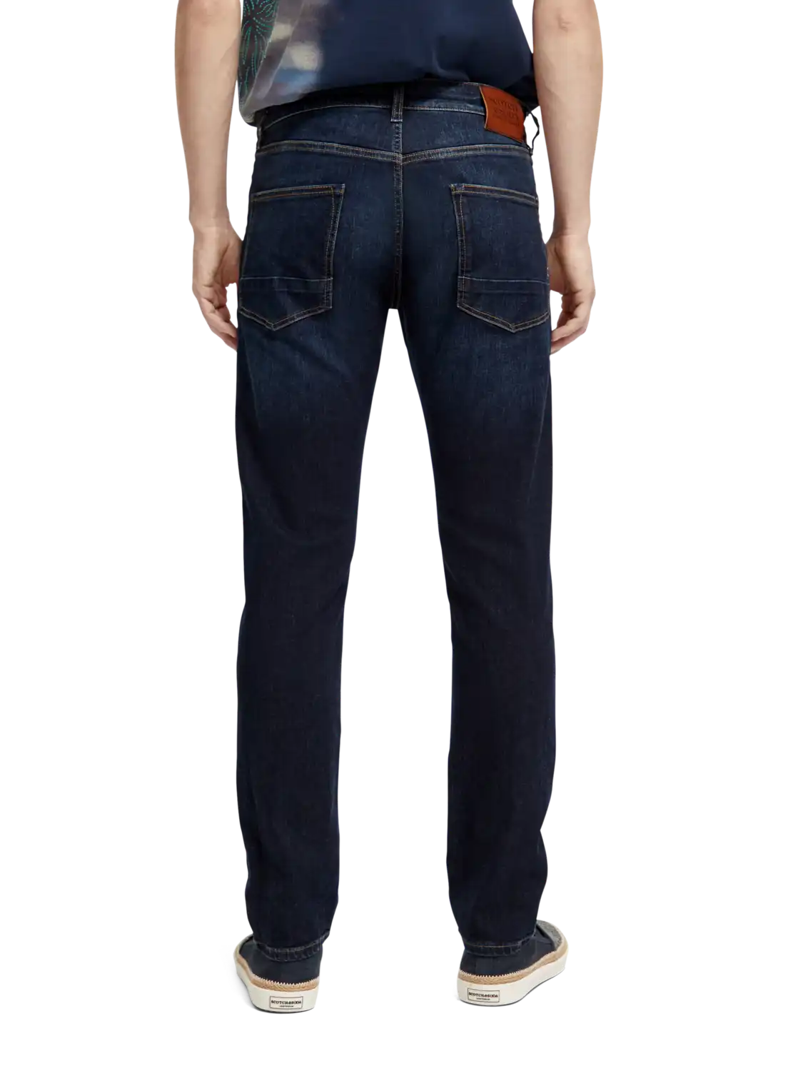 23165759-MDL-BCK.png