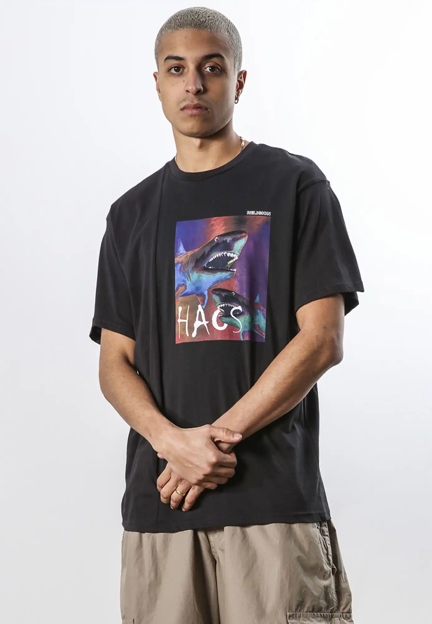 33T_CR_N96__CHAOS_SHARK_TEE__BLACK_3.jpg