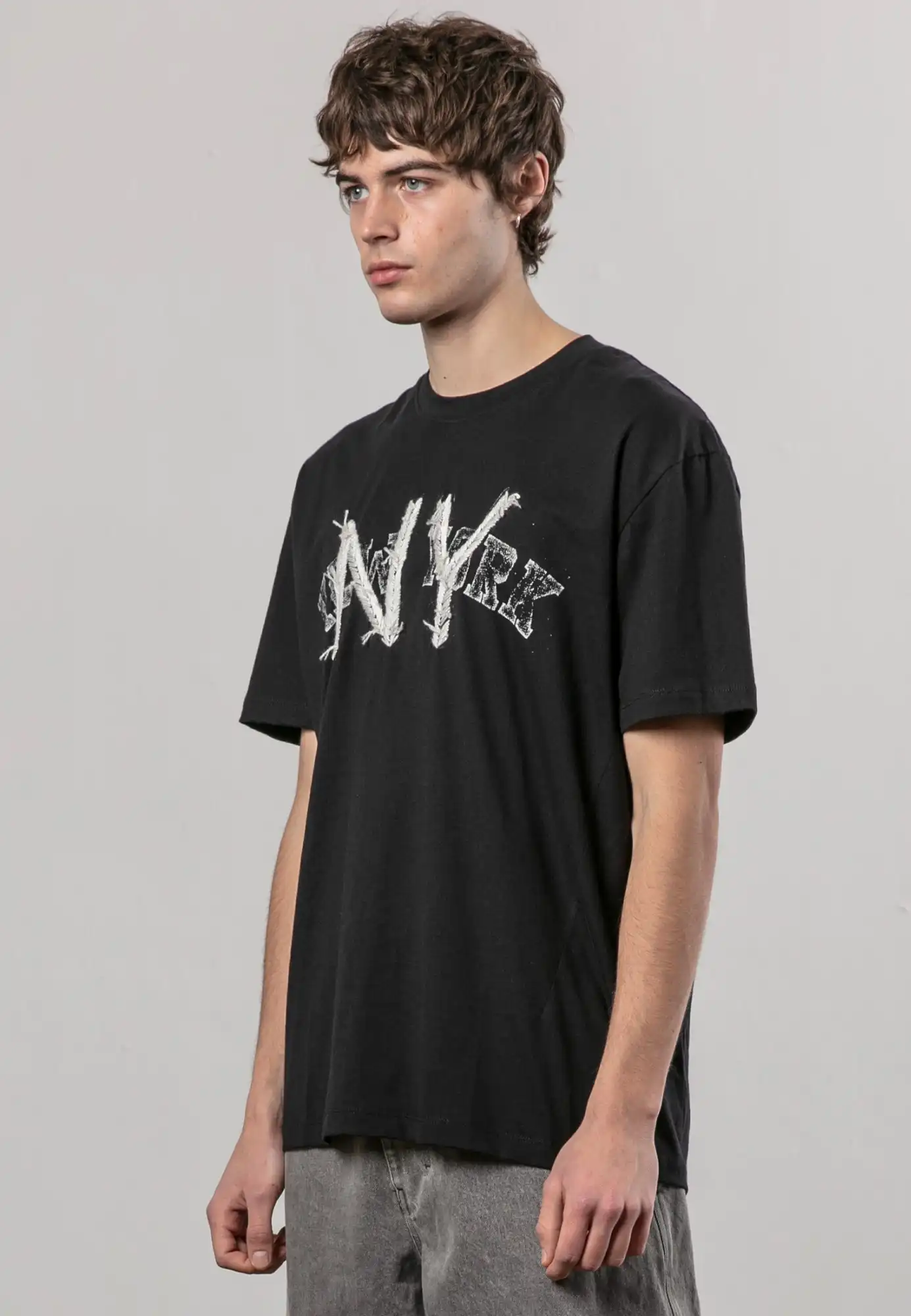 34BNYN96_BLACK_1.jpg