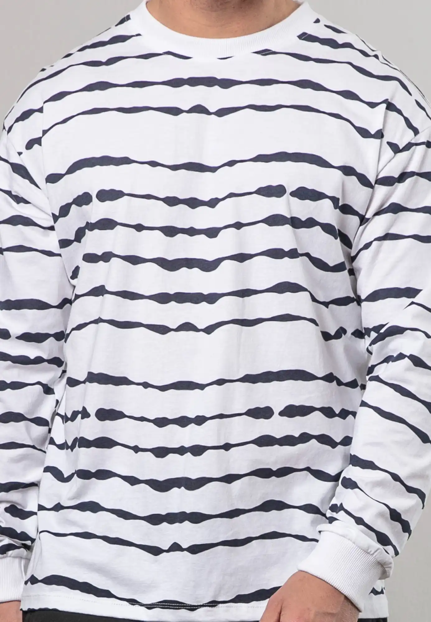 34BSTN55_WHITE_NAVY_7.jpg