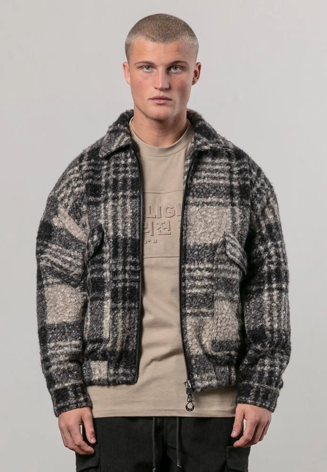 34HCKJ21_FAWN_GREY_1.jpg