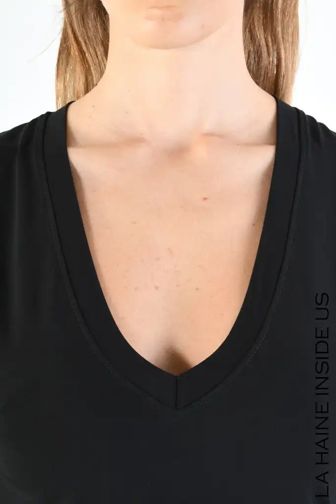 4MLW758_TSHIRT_NERO6.jpg