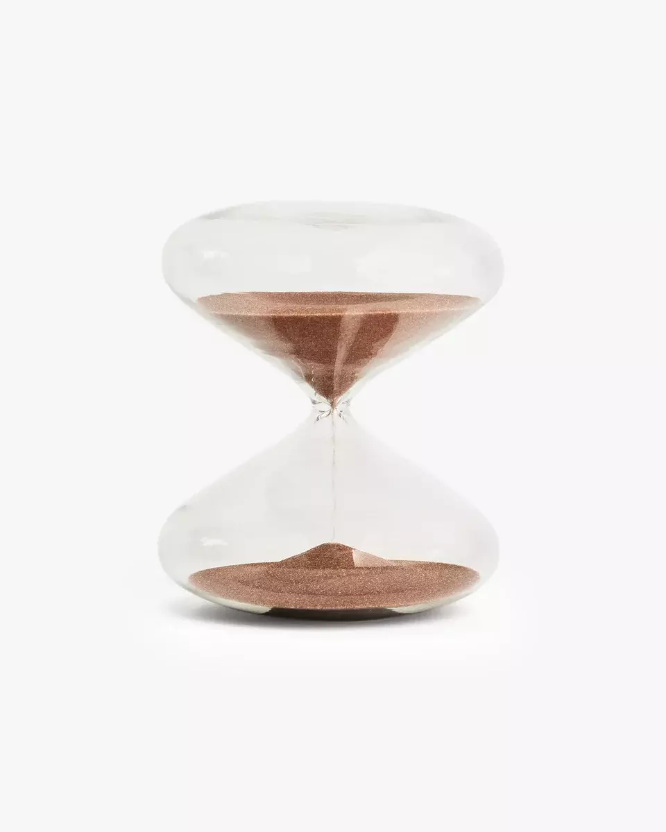 4X5-1600x2000-Intelligent-Change-Mindful-Focus-Hourglass-MAIN_56eda39a-5dcf-4d3b-aa00-e382c9e74d55.webp