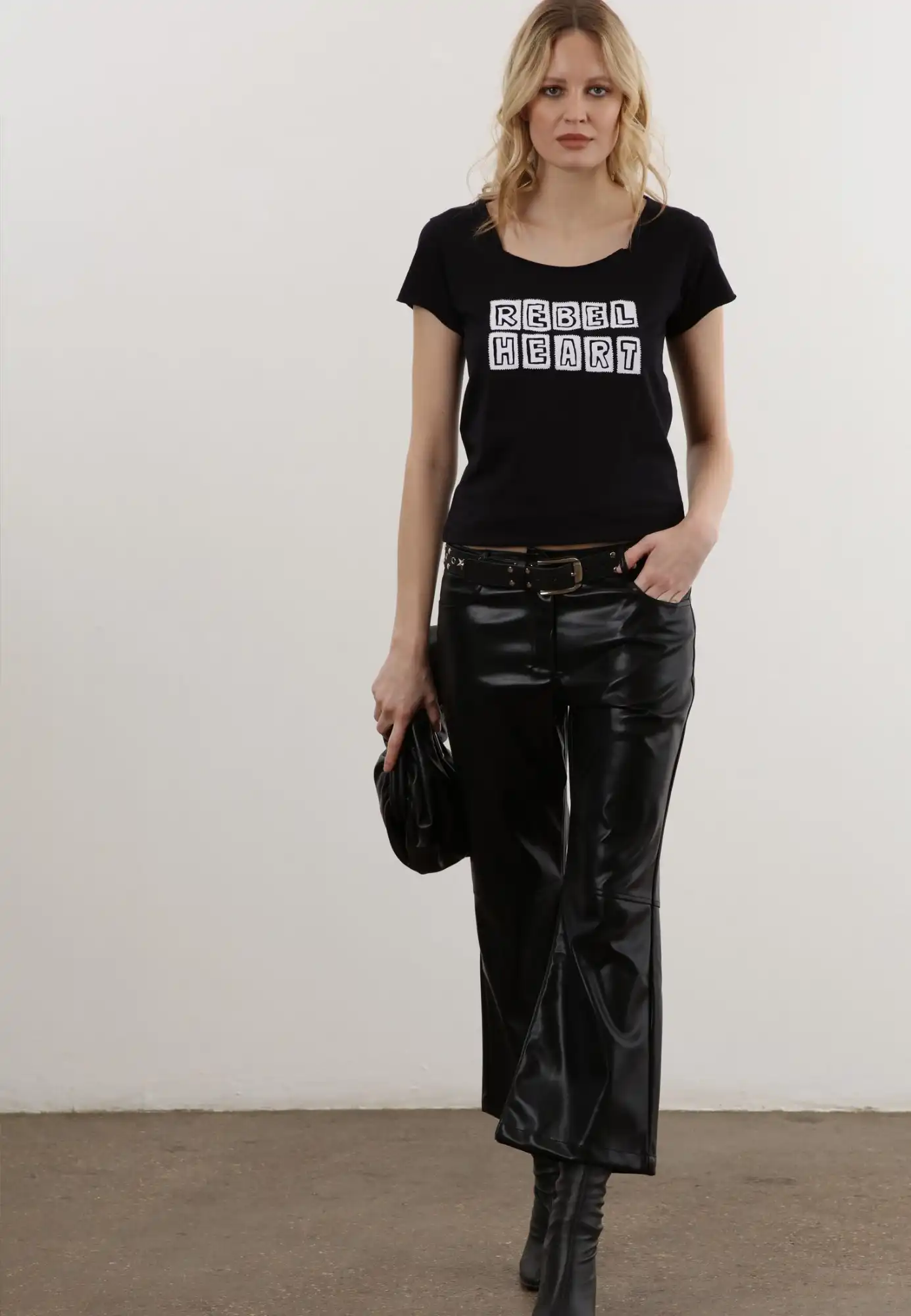73BGTT63_BLACK_5.jpg