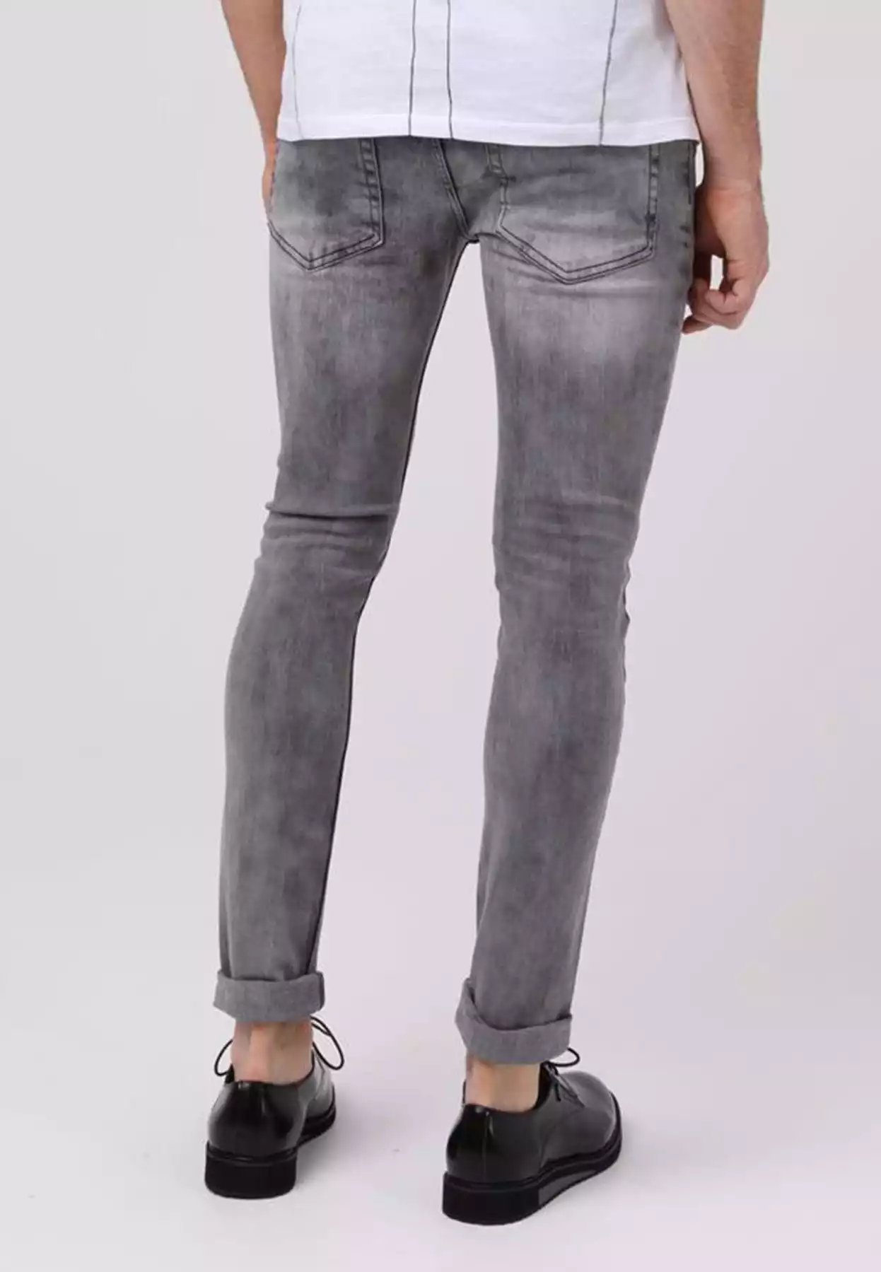 8pnGSNnlRvCUfuiNxyFe_religion_hero_skinny_jeans_grey_veins_3_1246x1799.jpg
