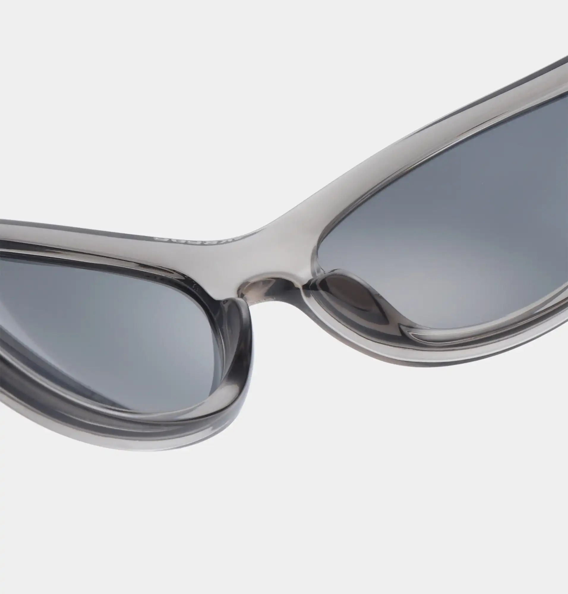 A.KJAERBEDE_BLAST_KL2503_GREY_TRANSPARENT_INSIDE.jpg
