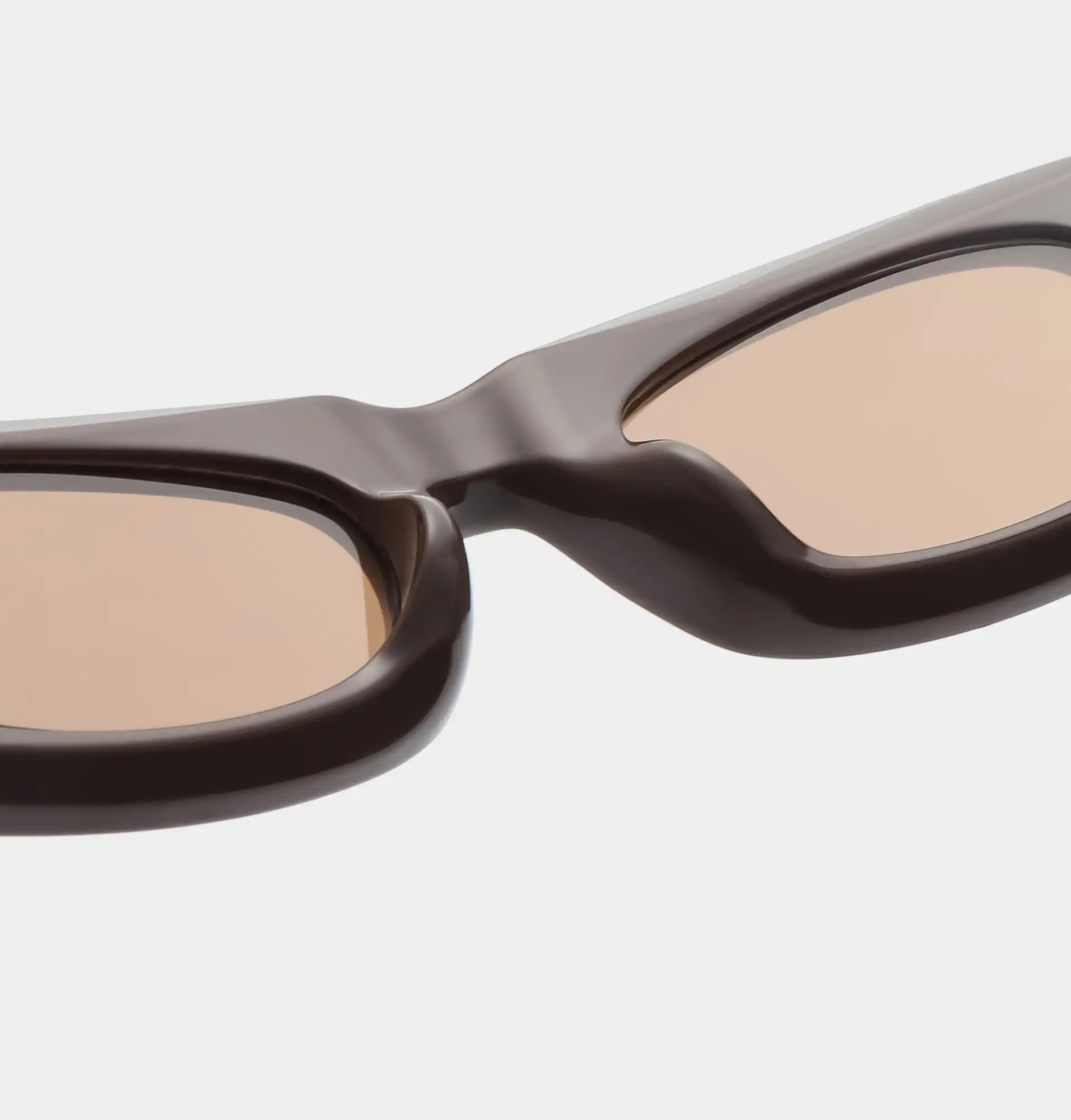 A.KJAERBEDE_FRIDA_KL2502_CHOCOLATE_INSIDE.jpg