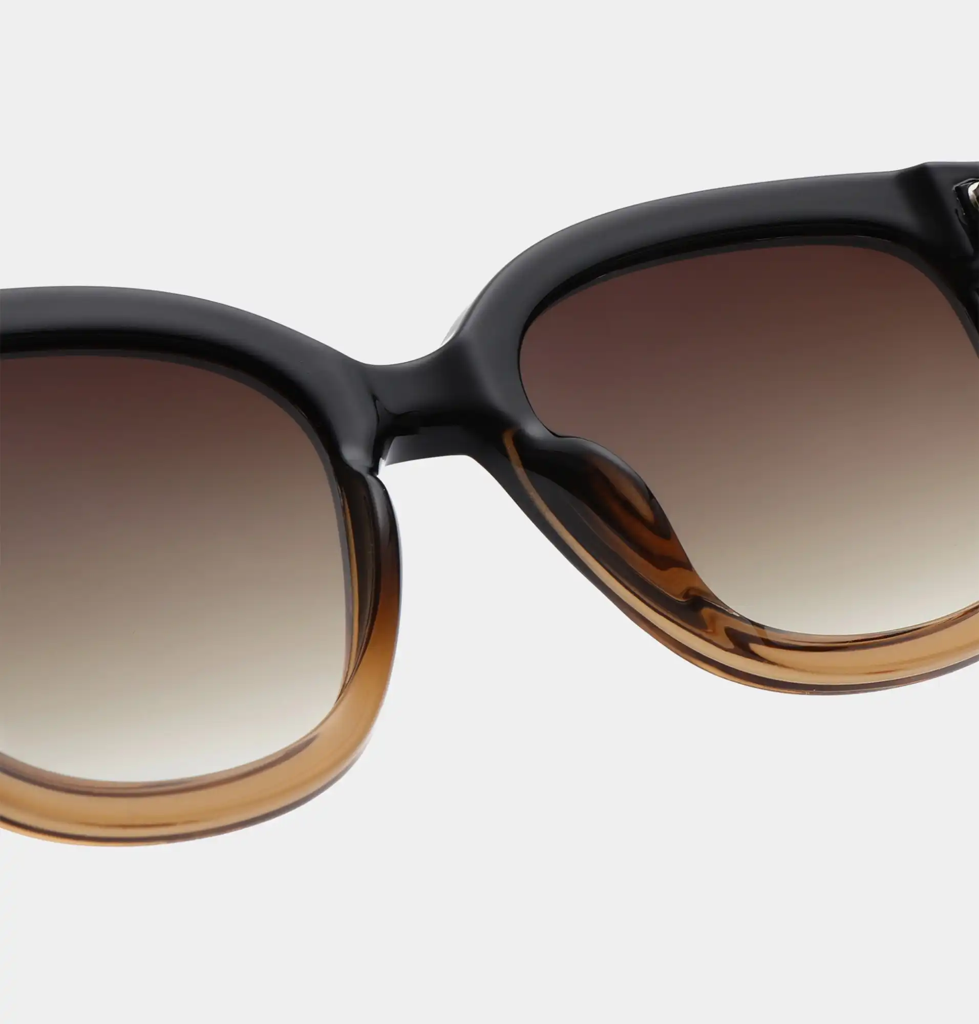 A.KJARBEDE_BILLY_KL2106_BLACK_BROWN-TRANSPARENT_INSIDE.jpg