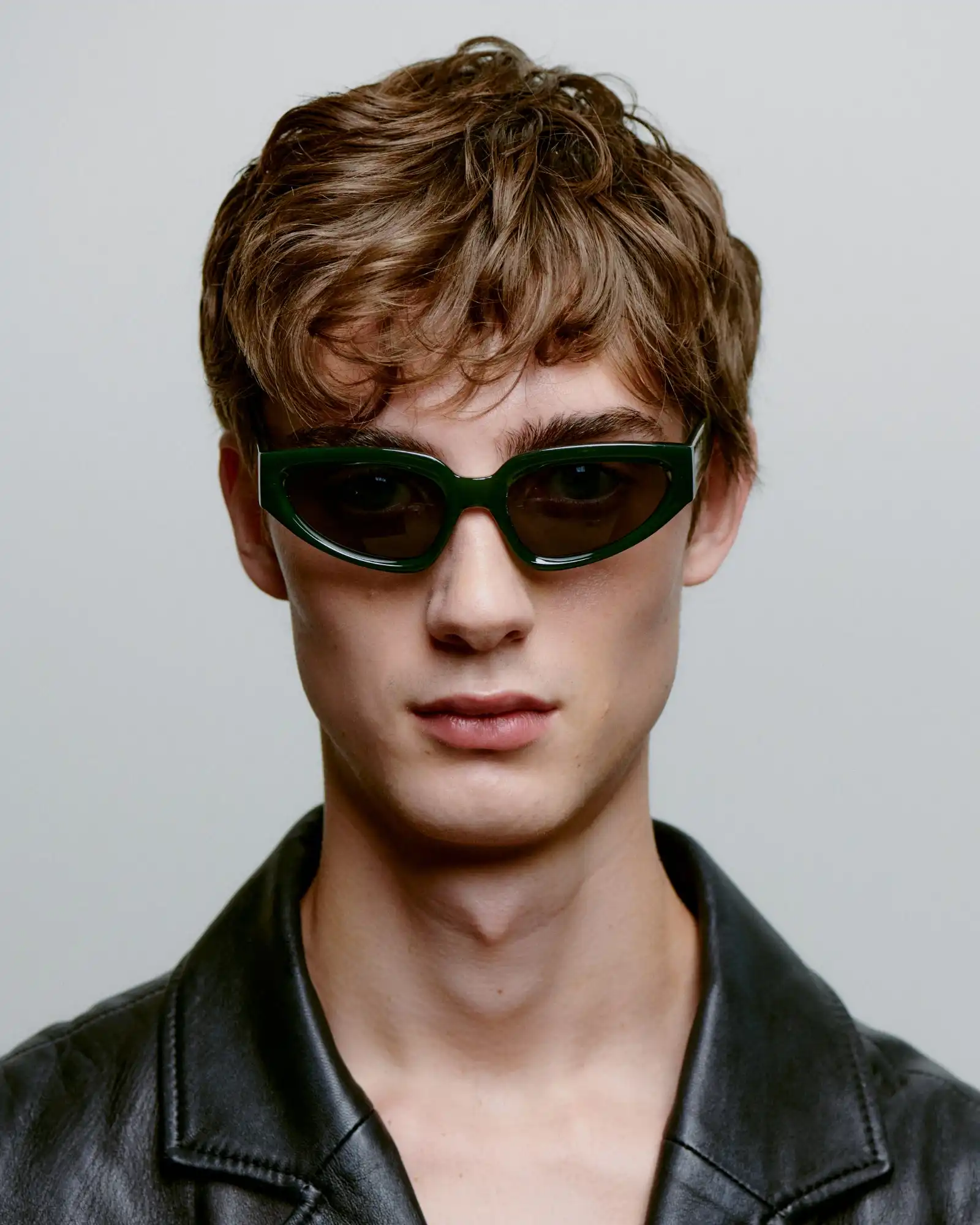 A.KJARBEDE_ELLA_KL2501_DARKGREEN_FRONT_MAN.jpg