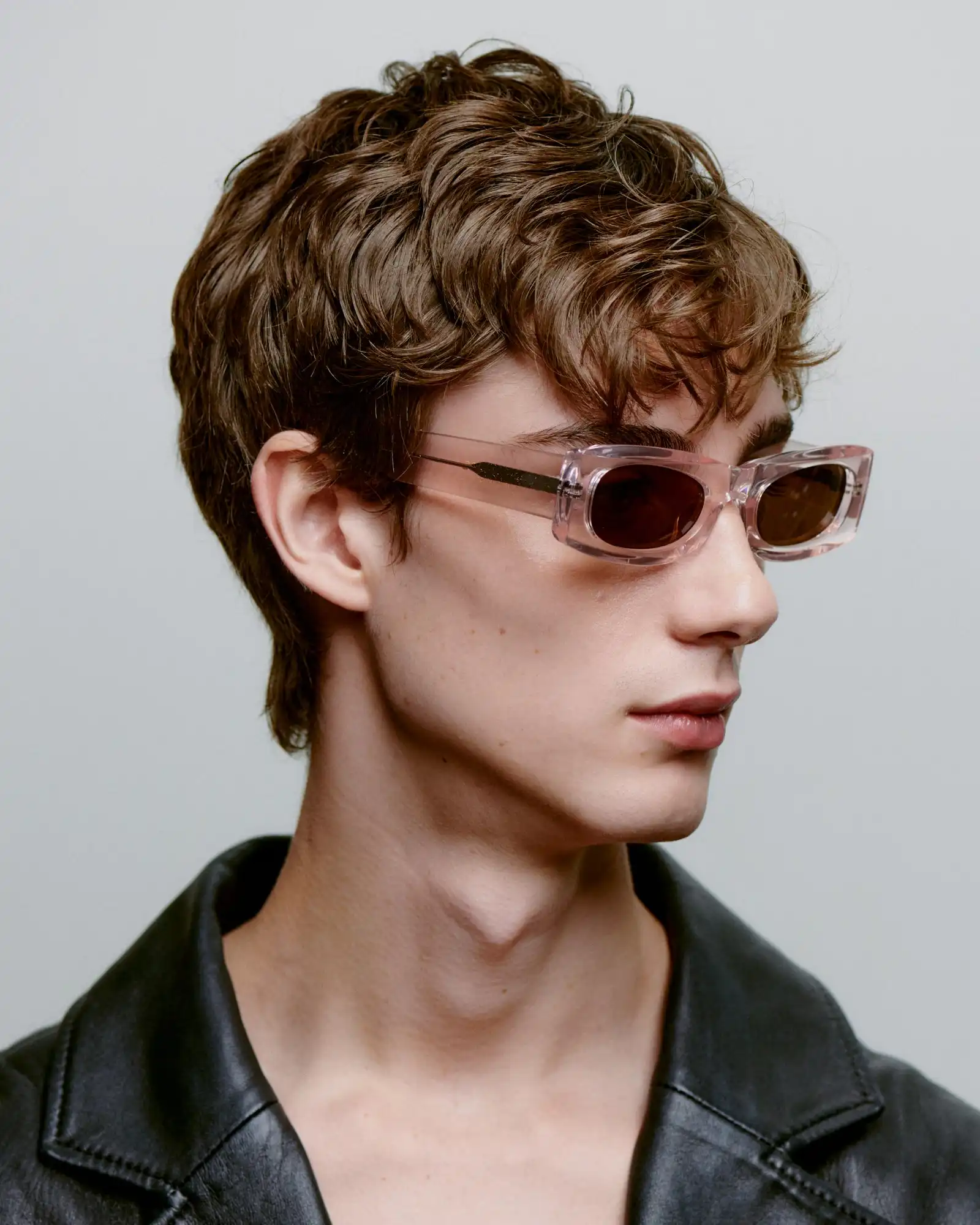 A.KJARBEDE_FRIDA_KL2502_GALACTICPINK_SIDE_MAN.jpg