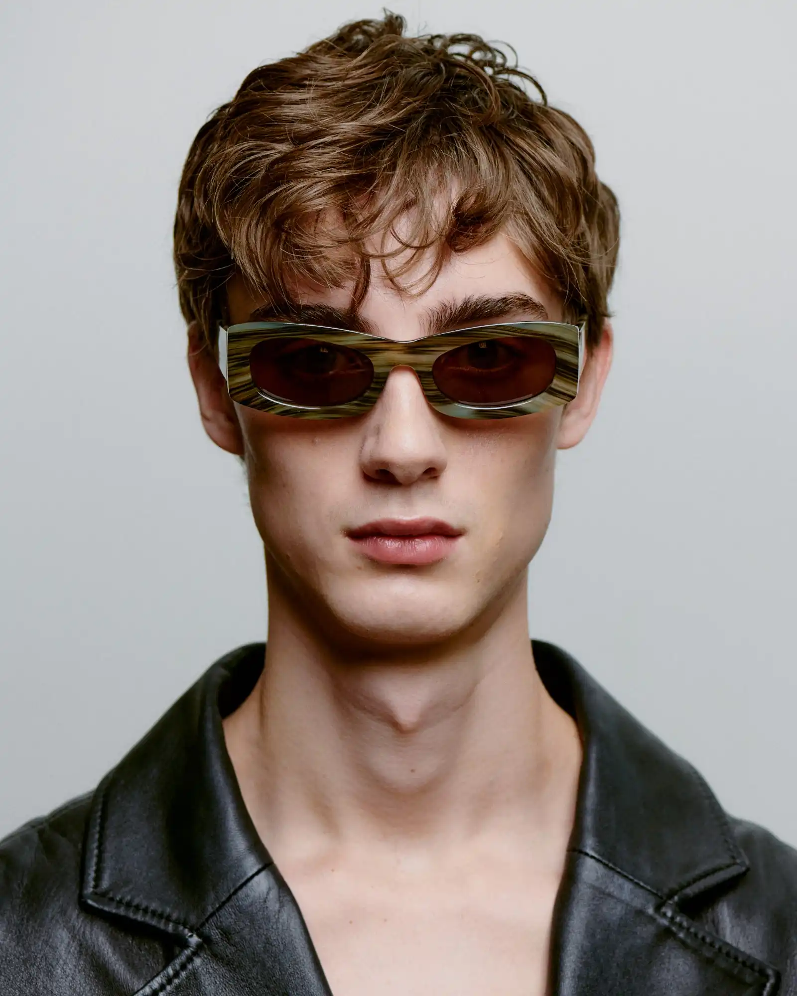 A.KJARBEDE_FRIDA_KL2502_STRIEDPHORN_FRONT_MAN.jpg