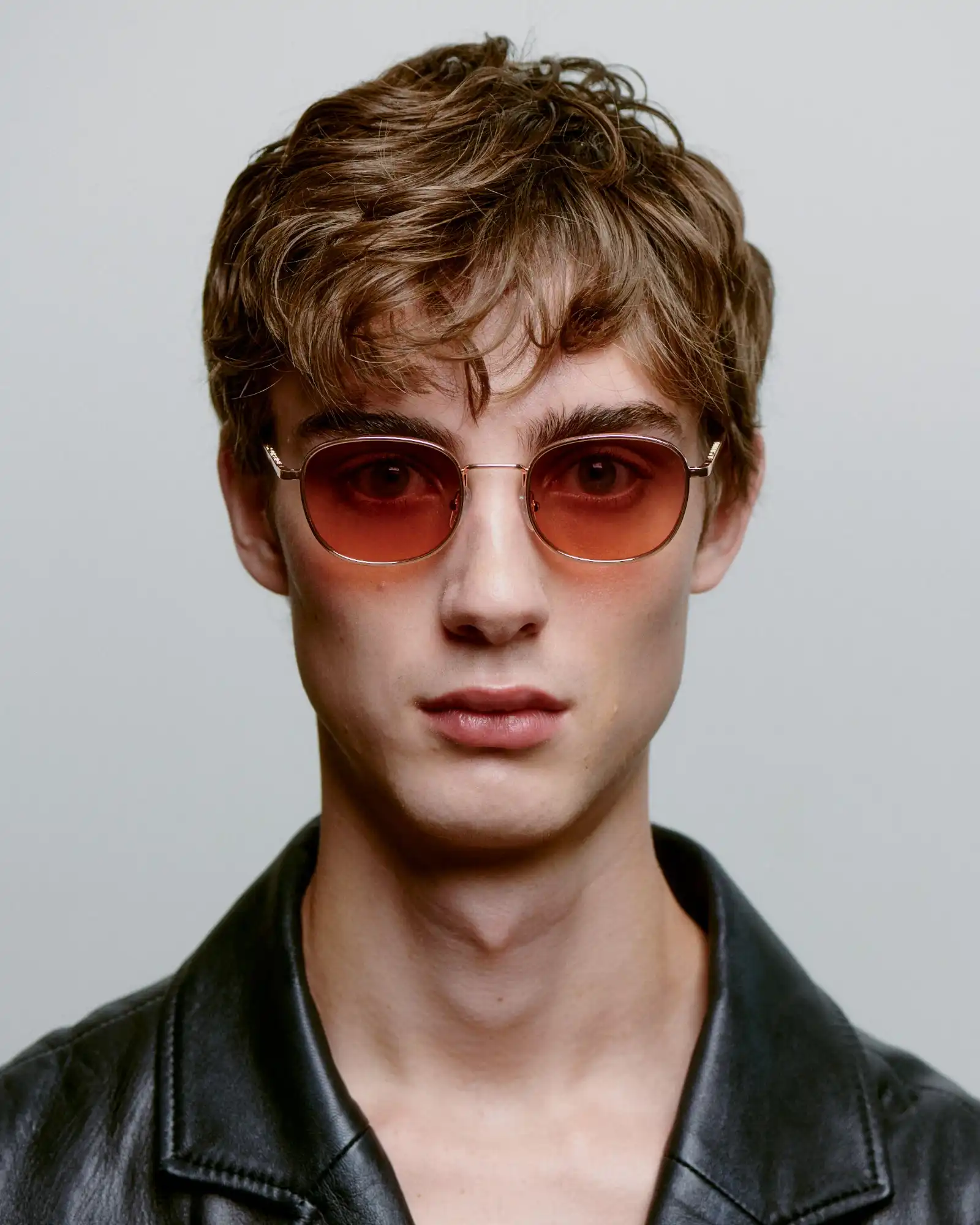 A.KJARBEDE_HELLO_KL2505_ROSEGOLD_FRONT_MAN.jpg