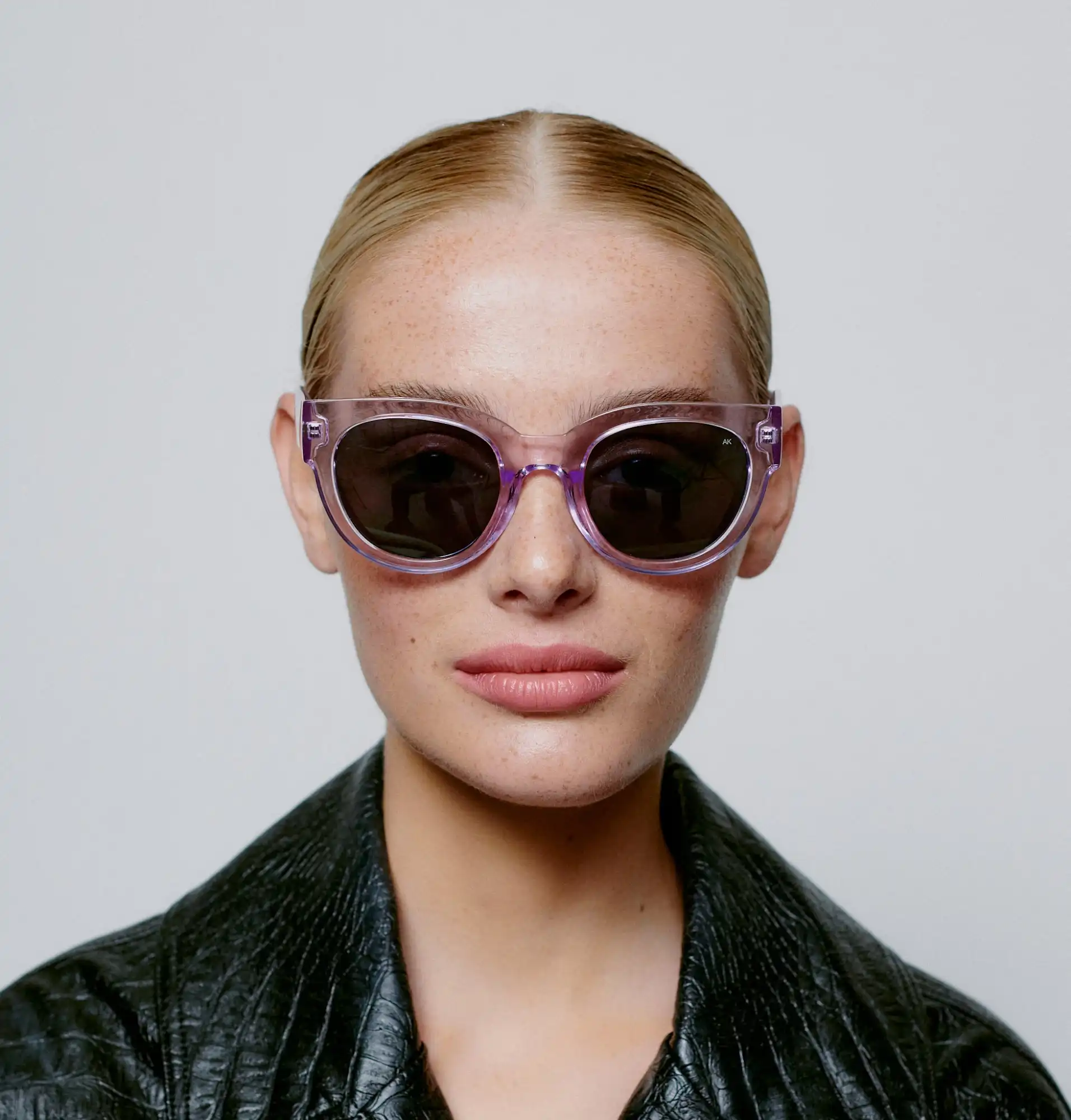 A.KJARBEDE_LILLY_KL2215_LAVENDER_TRANSPARENT_FRONT_WOMAN_1.jpg