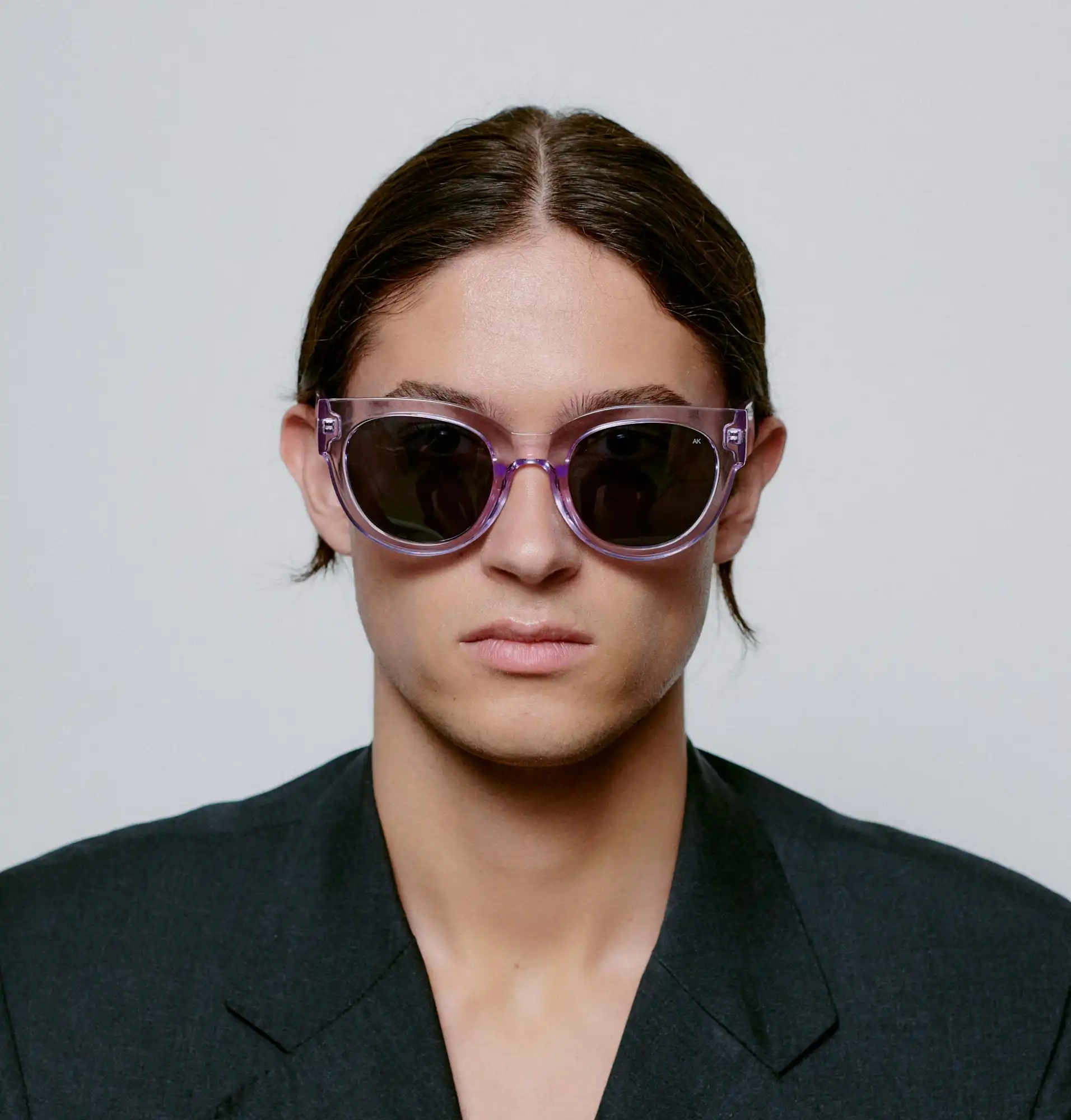 A.KJARBEDE_LILLY_KL2215_LAVENDER_TRANSPARENT_MAN_FRONT.jpg