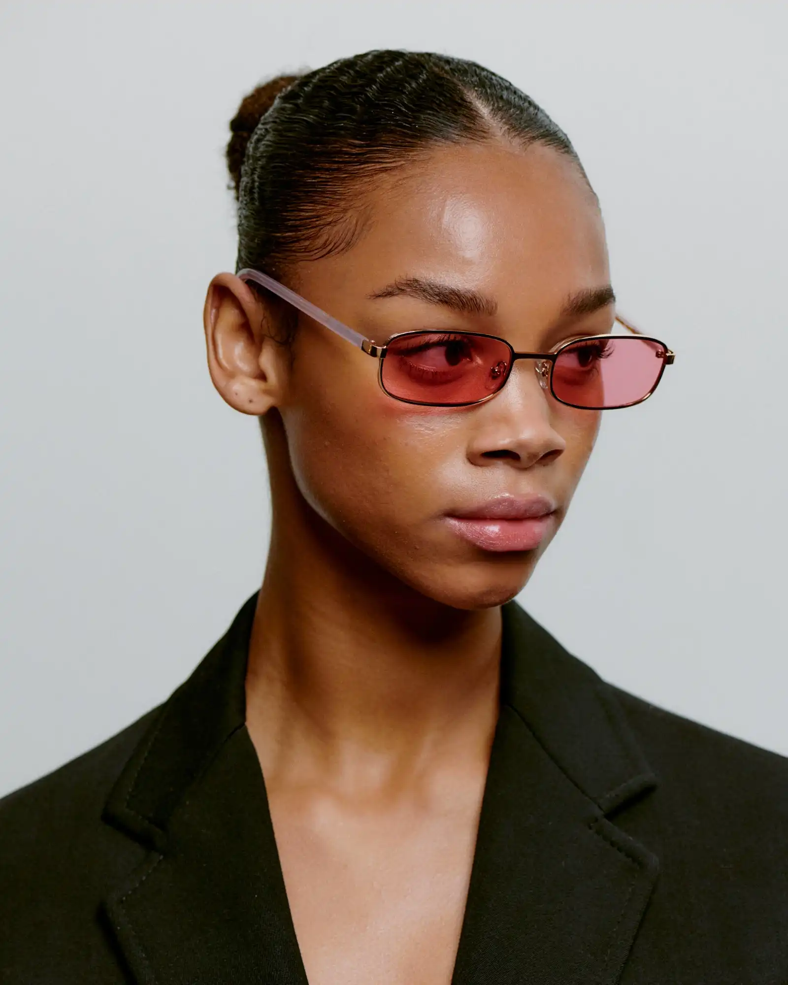 A.KJARBEDE_NOAH_KL2506_ROSEGOLD_SIDE_WOMAN.jpg