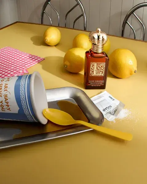 CC-L-RED-TEA-VETIVER_2_696X598.webp