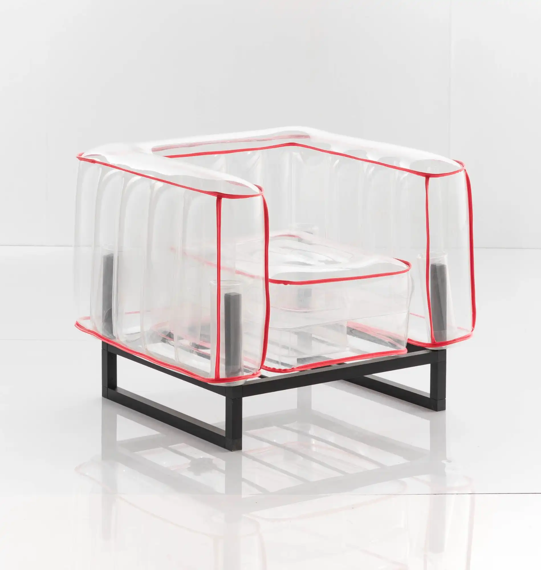 FAUTEUIL_3QUART_ROUGE.jpg