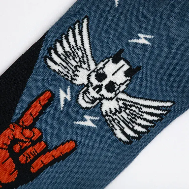 FlyingSkull_2_750x.webp