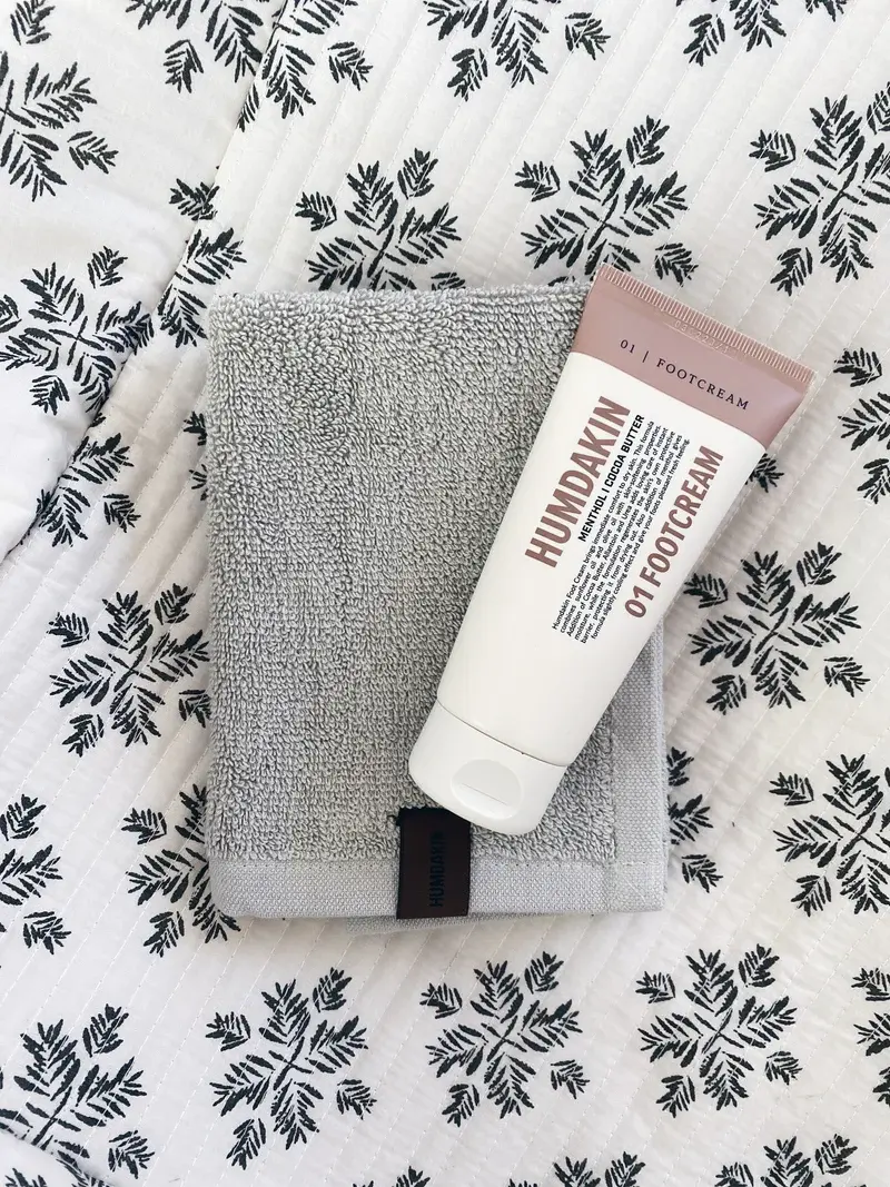 Foot_cream-Hair_and_Body_care-583-00_Neutral_No_color-1_800x.webp