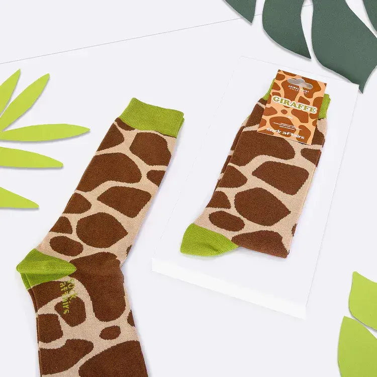 GIRAFFE_DETAIL_ANIMALPRINTS_750x.webp