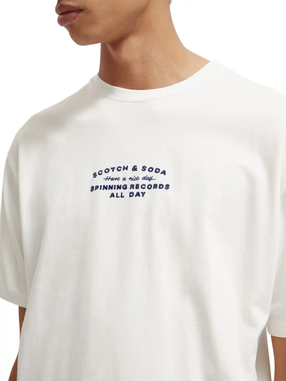 Hires-23164274-NHD-DTL1.jpg
