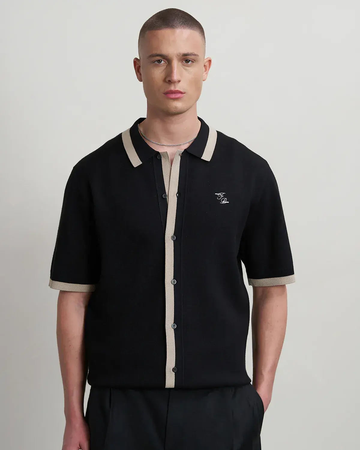 Knit_Shirt_Gardener_Black-029.webp