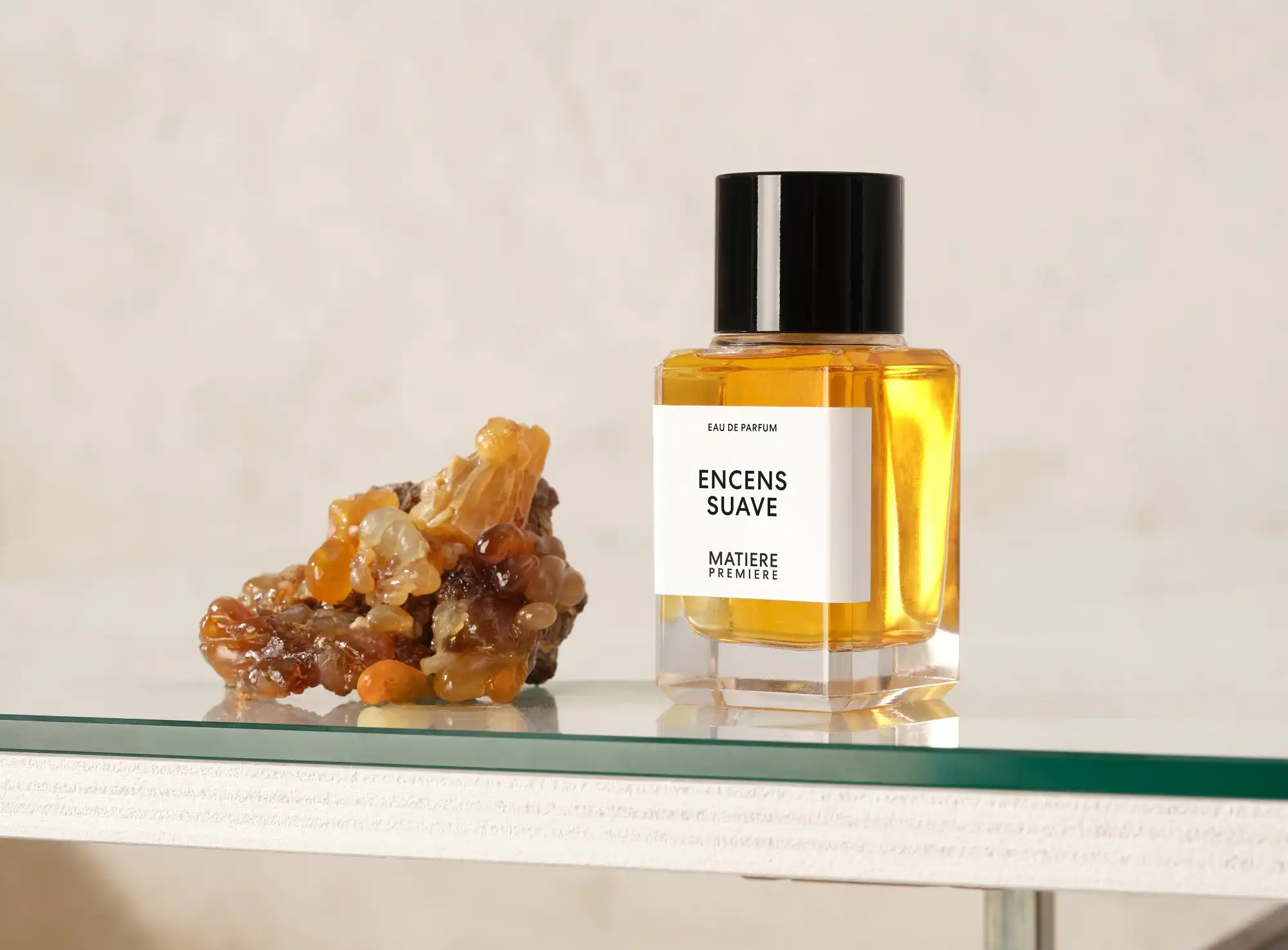 MP_Encens_Suave_3770007317155_100ml_EDP_Lifestyle_image_W3499xH2581.jpg