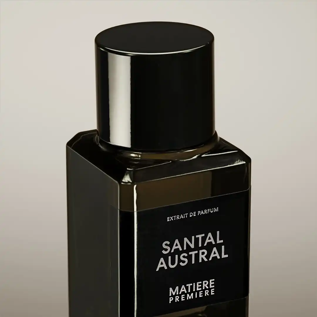MP_SA_EXTRAIT_Lifestyle_4_Bottle_1_1.jpg