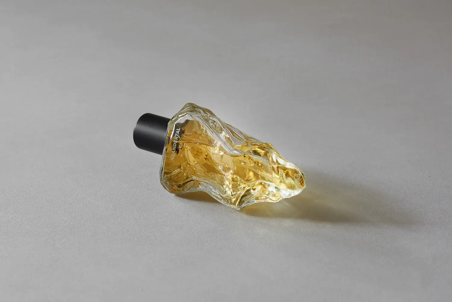 Neandertal-us_E2_84_A2-30ml-02.webp