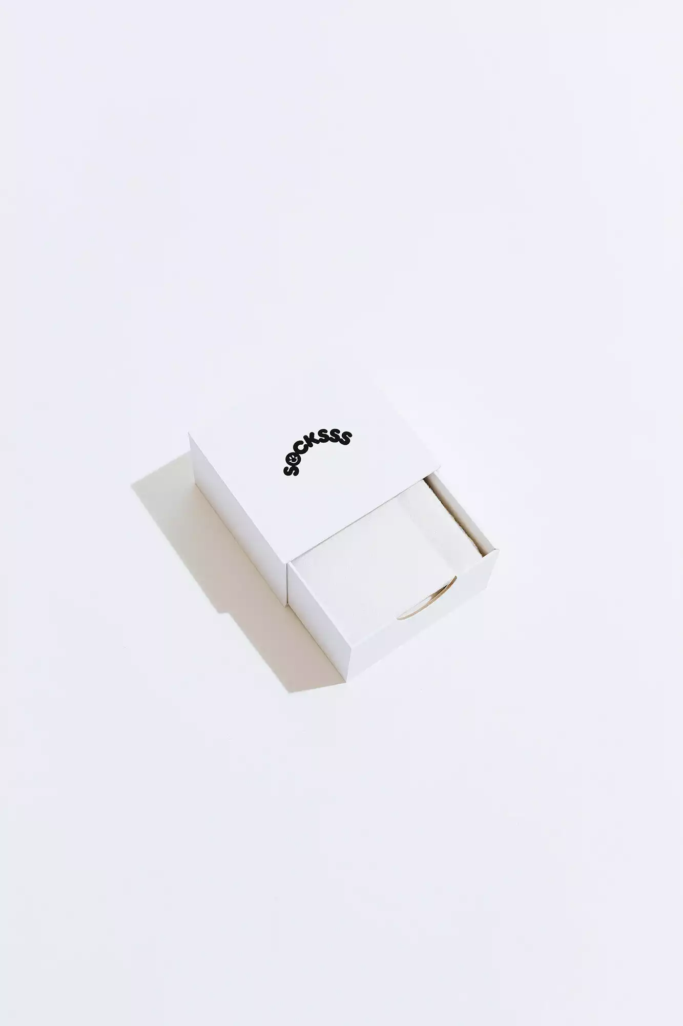 SOCKSSS-WHITE-ORGANIC-COTTON-FASHION-SOCK-03.jpg
