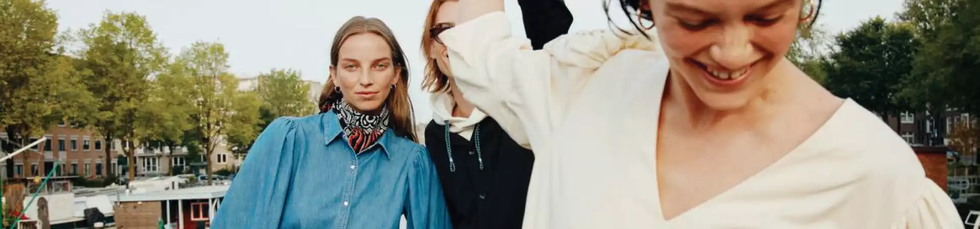  Women's  fashion
