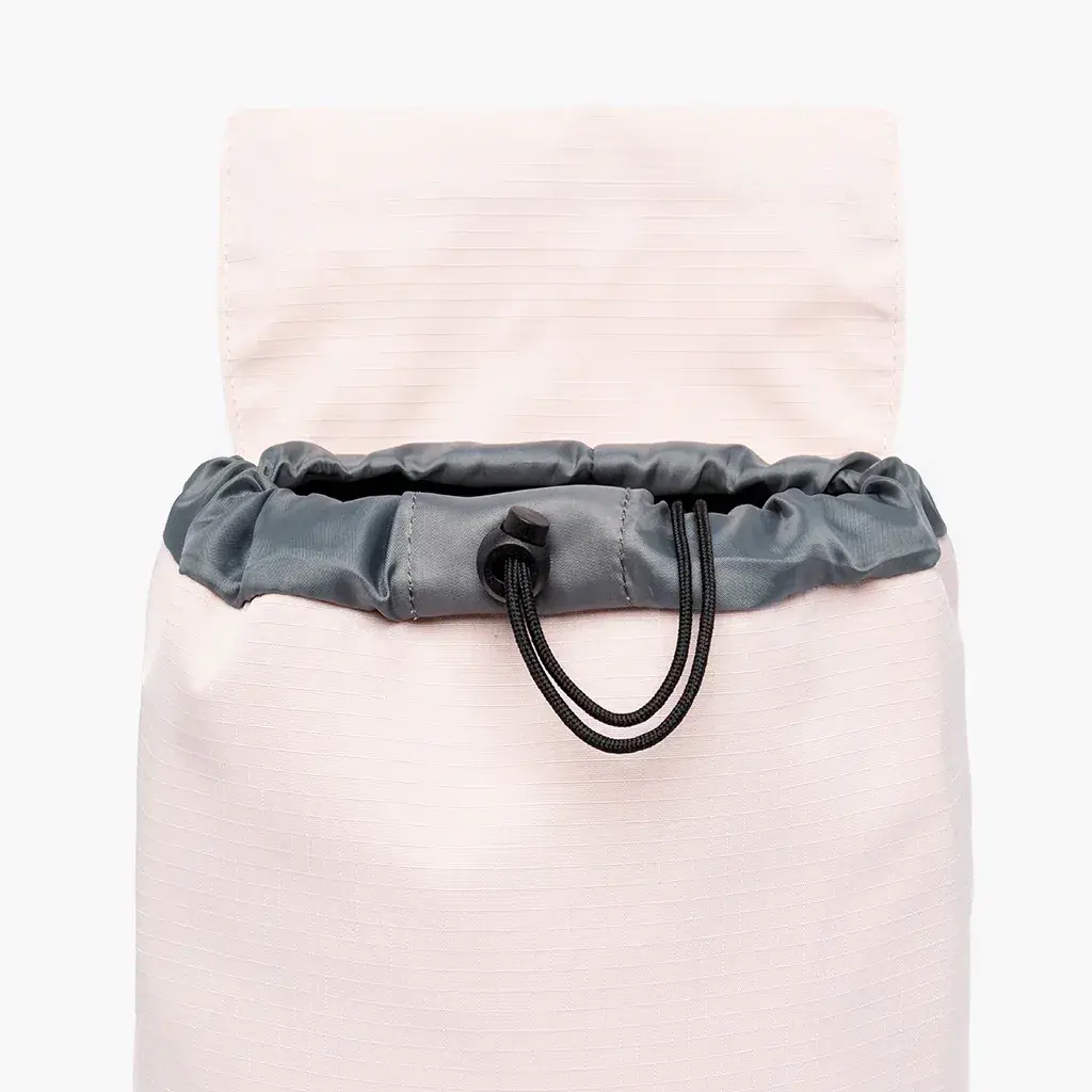 Scout-Mini---Quartz---Cierre.webp