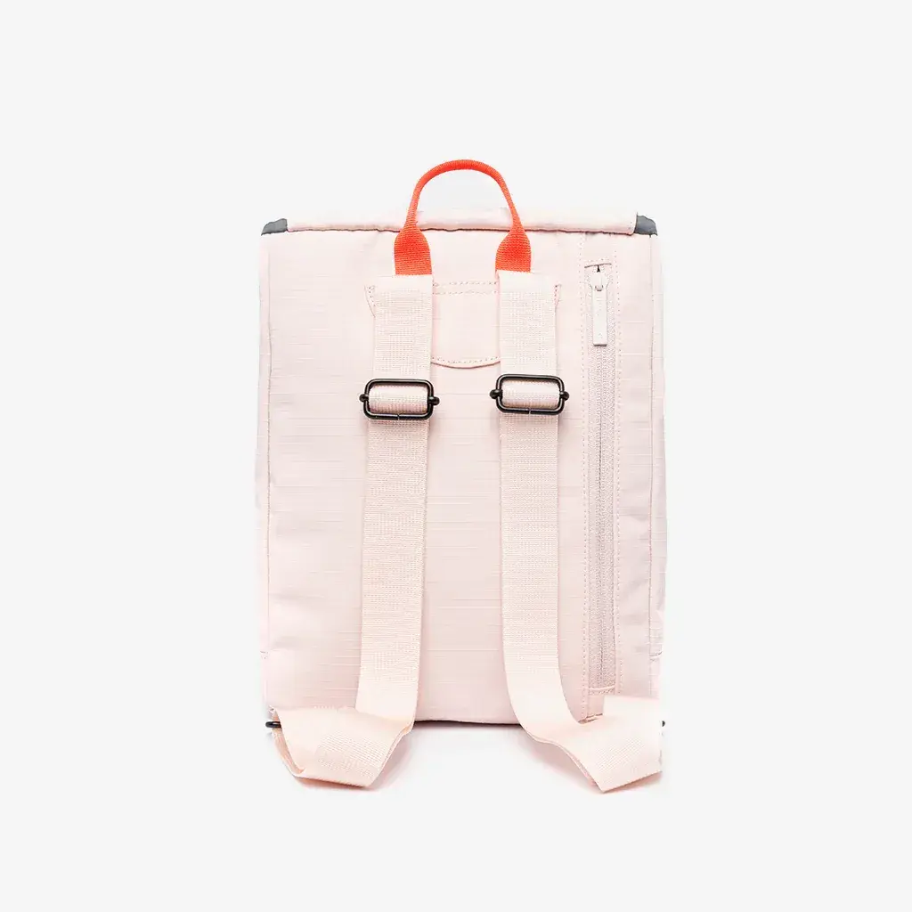 Scout-Mini---Quartz---Trasera.webp