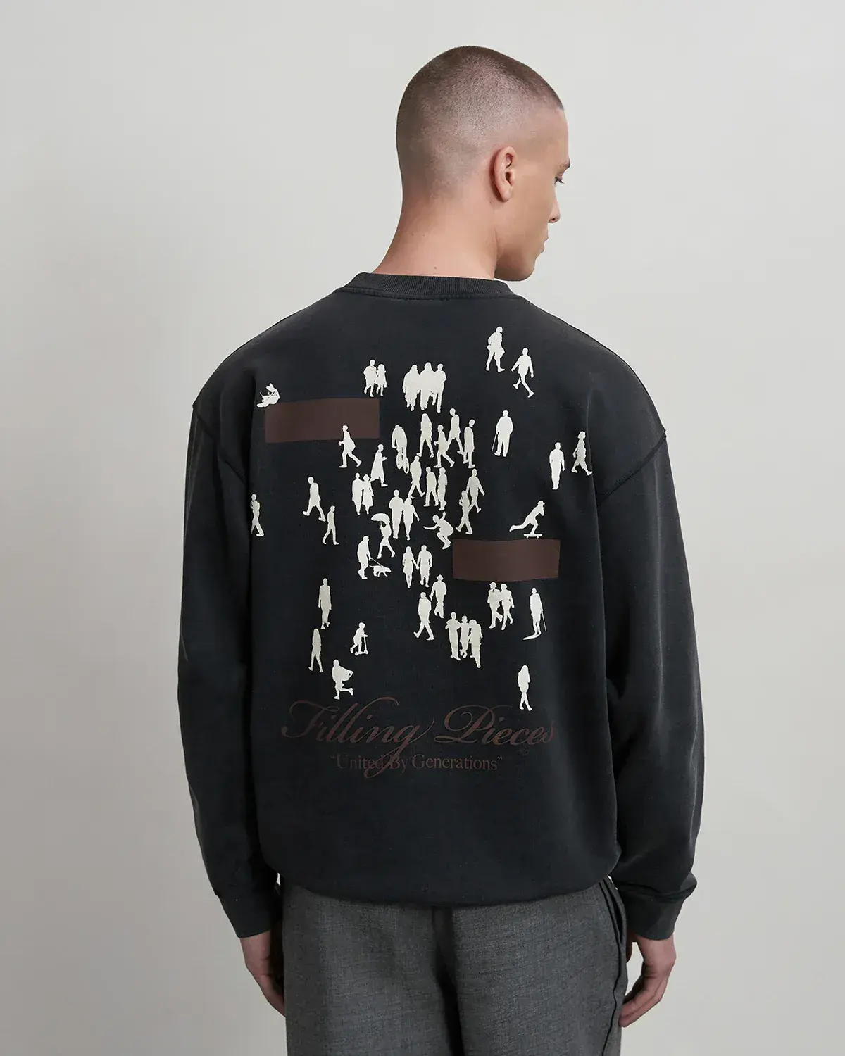 Sweatshirt_United_by_Generations_Vintage_Black-0_20.webp
