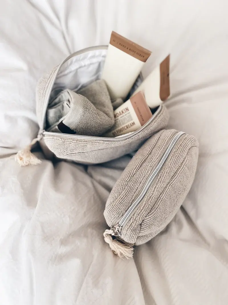 Terry_cosmetic_bag-Accessories-575-01_Light_Stone-3_800x.webp