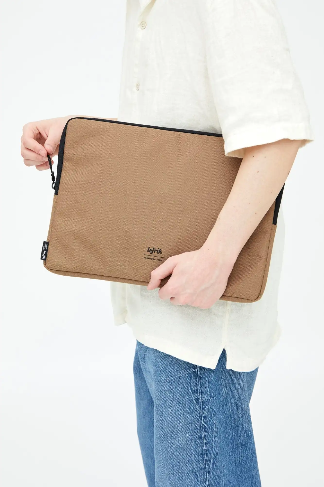 capture-laptop-case-13-camel-51134655758680.jpg