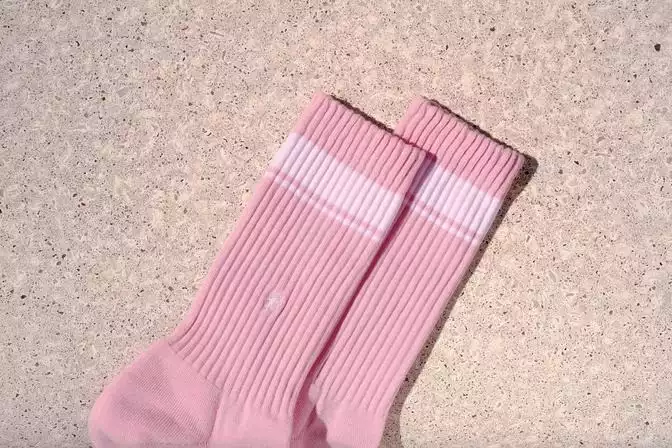 chaussettes-erwans-roses-481281_704x448.jpg