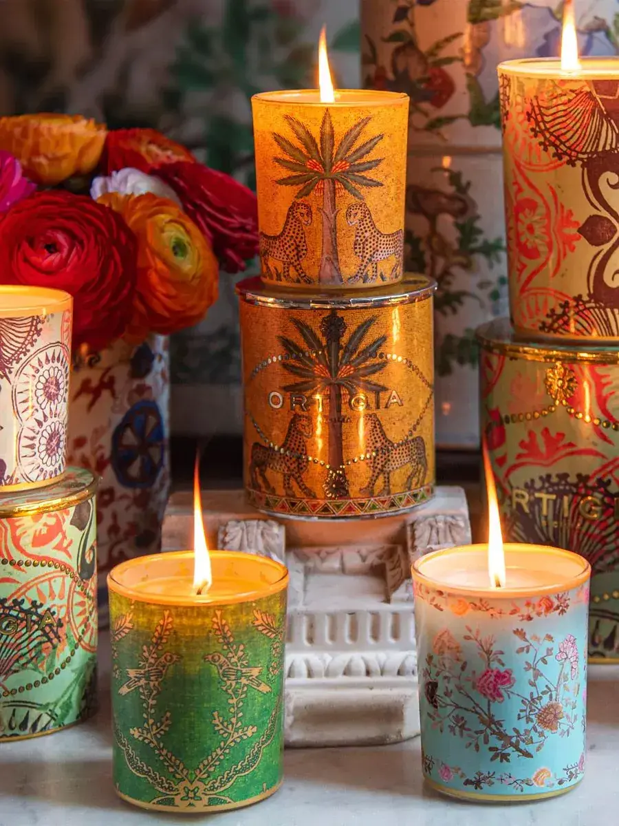 decorated_candles_lifestyle_web_5.webp
