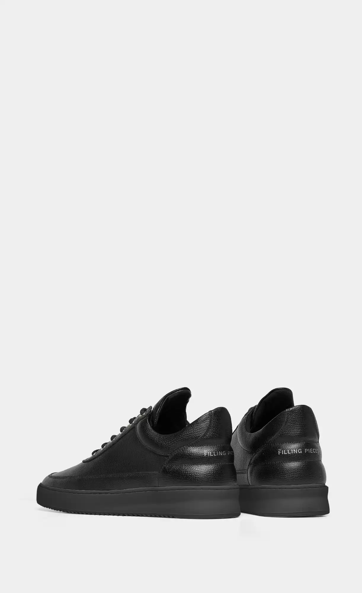 low_top_ripple_black-3_5160f18b-7848-4850-b9a4-035d1f7732e6_2500x.jpg
